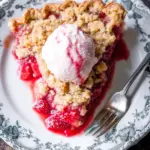 Old Fashioned Strawberry Crumble Pie